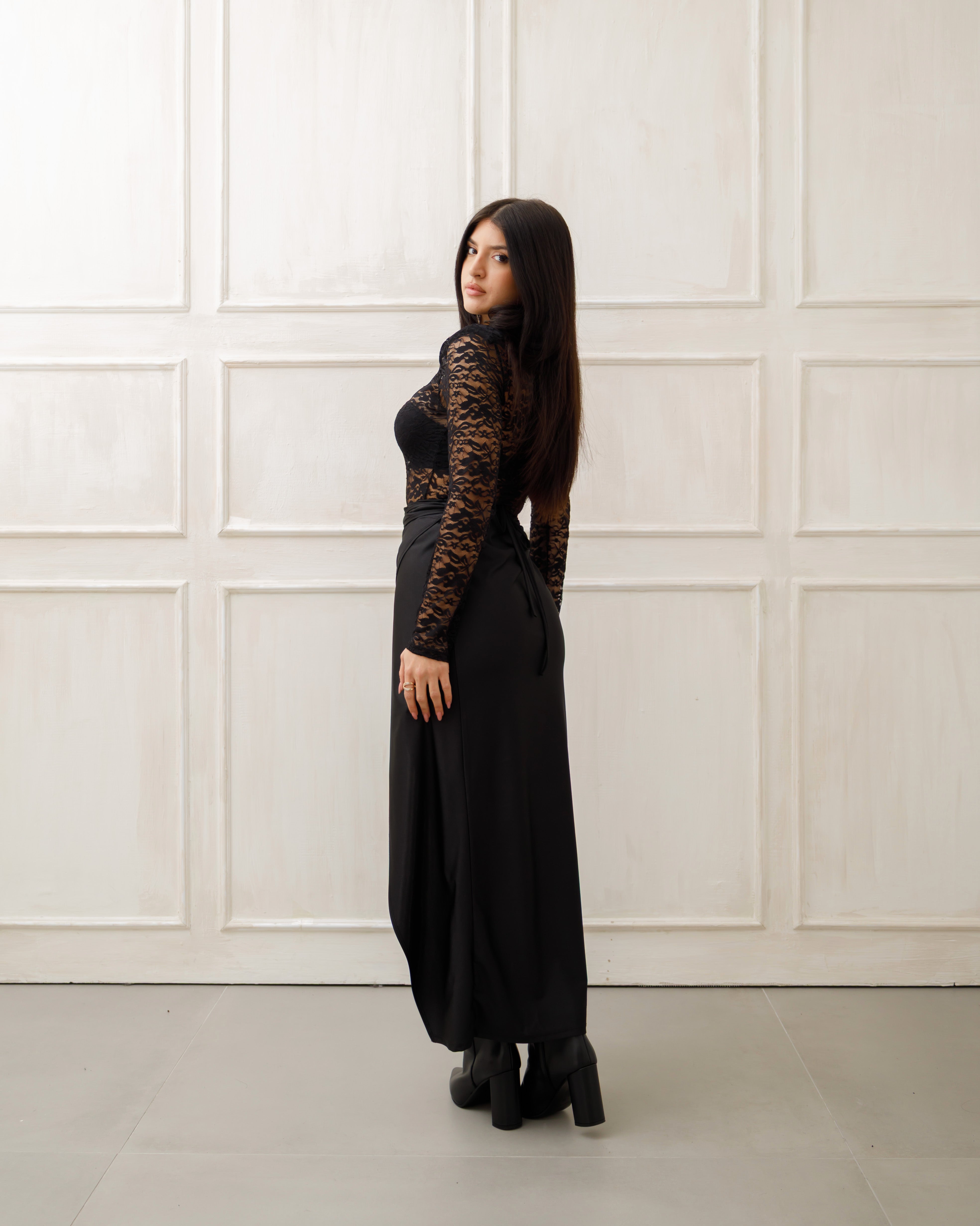 Completo Midnight Lace